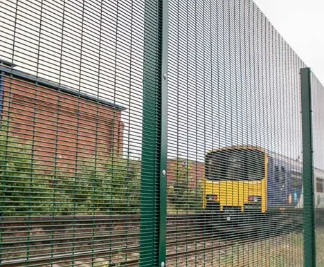 Welded Mesh Fence Secure476 rander 2