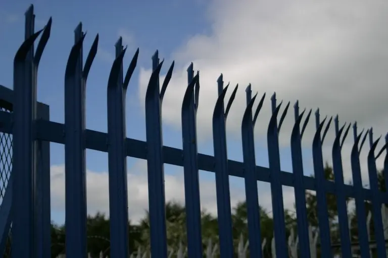 Palisade Fencing rander 3