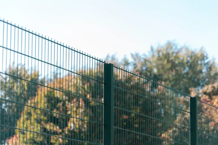 fence in saudi arabia 